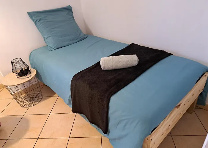 Holiday home Le Canari 3 Etoiles, A 5 Minutes Du Mont St-michel *