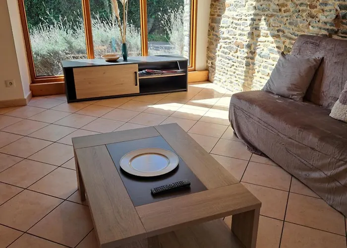 בית נופש Le Canari 3 Etoiles, A 5 Minutes Du Mont St-michel